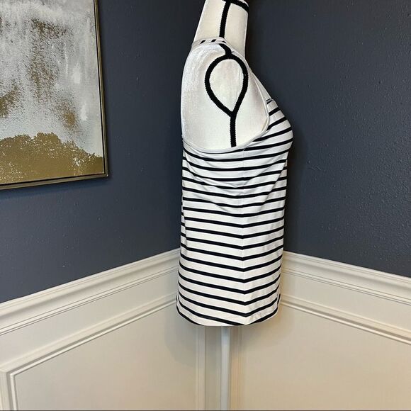 Athleta Hyper Stripe Spiral Running Yoga Tank - Picture 5 of 9